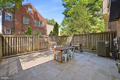1111 Fairview Ct, Silver Spring, MD 20910 photo 7