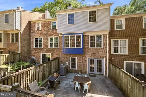 1111 Fairview Ct, Silver Spring, MD 20910 photo 4