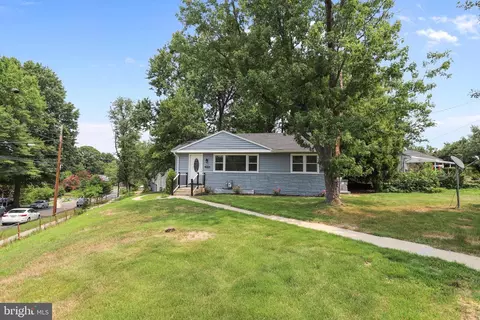 1000 Maple Ave, Rockville, MD 20851