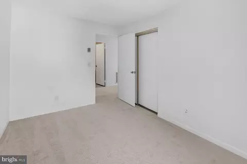 Bedroom - 15311 Beaverbrook Ct #90-3K, Silver Spring, MD 20906 photo 6 of 6