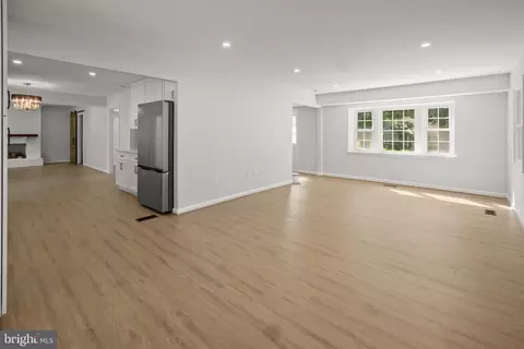 Living - 2801 Village Ln, Silver Spring, MD 20906 photo 6 of 12