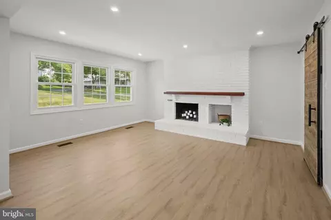 Living - 2801 Village Ln, Silver Spring, MD 20906 photo 9 of 12