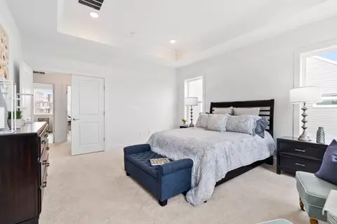 Bedroom - 22443 Sculpin Brook Rd, Boyds, MD 20841 photo 2 of 9