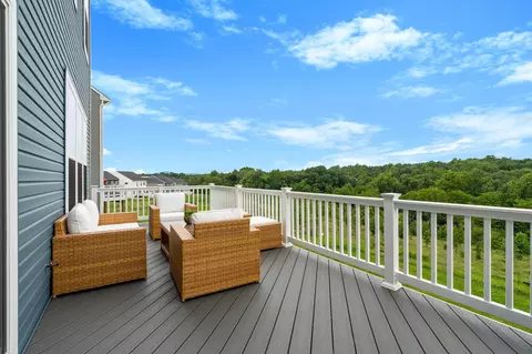 Exterior - 22443 Sculpin Brook Rd, Boyds, MD 20841 photo 7 of 15