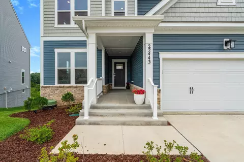 Exterior - 22443 Sculpin Brook Rd, Boyds, MD 20841 photo 6 of 15