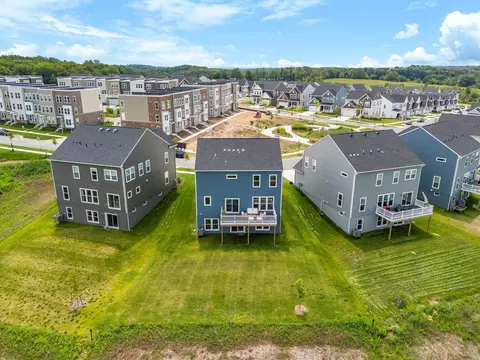 View/Area - 22443 Sculpin Brook Rd, Boyds, MD 20841 photo 12 of 18