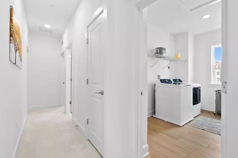 Entry Way - 22443 Sculpin Brook Rd, Boyds, MD 20841 photo 8 of 11