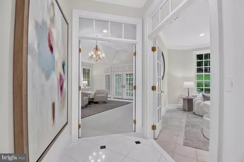 Entry Way - 11216 River View Dr, Potomac, MD 20854 photo 8 of 11
