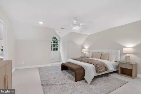 Bedroom - 11216 River View Dr, Potomac, MD 20854 photo 4 of 9