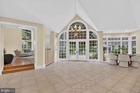 Entry Way - 11216 River View Dr, Potomac, MD 20854 photo 5 of 11