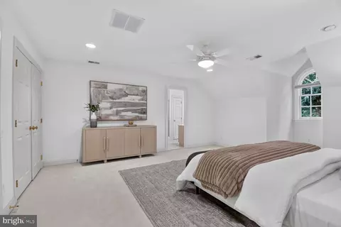 Bedroom - 11216 River View Dr, Potomac, MD 20854 photo 5 of 9
