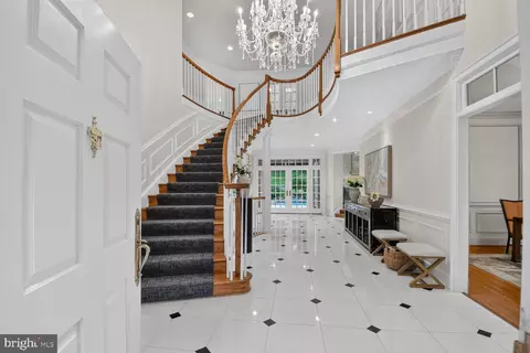 Entry Way - 11216 River View Dr, Potomac, MD 20854 photo 1 of 11