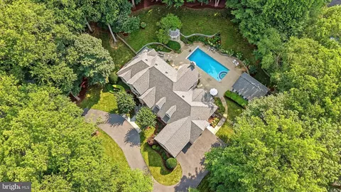View/Area - 11216 River View Dr, Potomac, MD 20854 photo 1 of 2