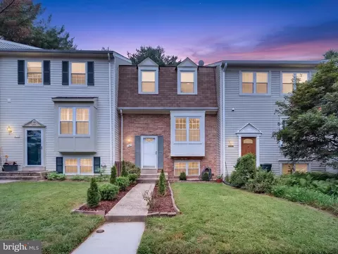 1017 Copperstone Ct, Rockville, MD 20852