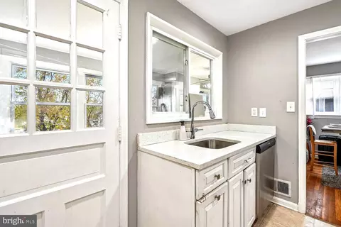 Kitchen - 10128 Dallas Ave, Silver Spring, MD 20901 photo 1 of 7
