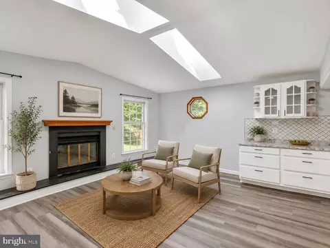 Living - 4108 Elby St, Silver Spring, MD 20906 photo 8 of 10