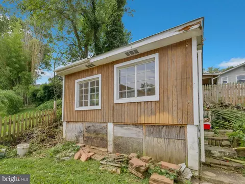 Exterior - 4108 Elby St, Silver Spring, MD 20906 photo 5 of 5