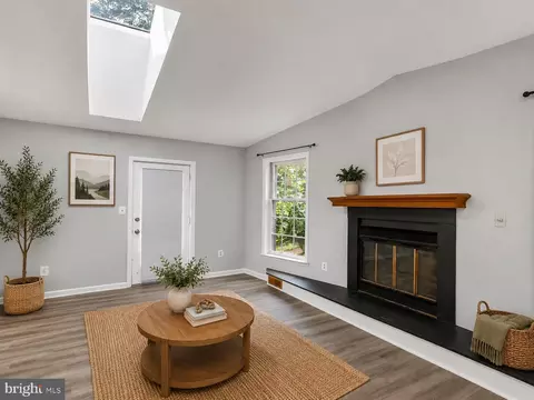 Living - 4108 Elby St, Silver Spring, MD 20906 photo 9 of 10