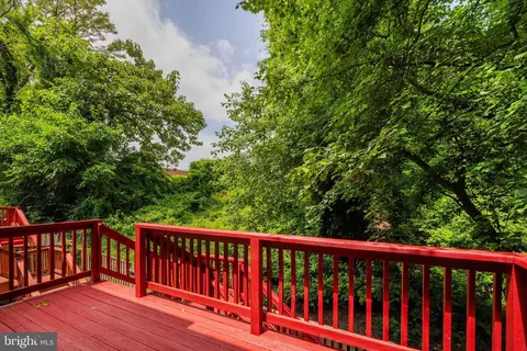 Exterior - 2615 Chivalry Ct, Silver Spring, MD 20902 photo 12 of 17
