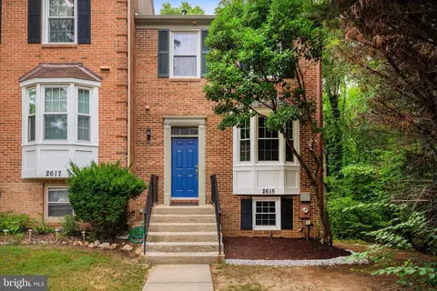 Exterior - 2615 Chivalry Ct, Silver Spring, MD 20902 photo 2 of 17