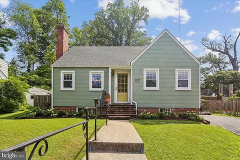 10717 St Paul St, Kensington, MD 20895
