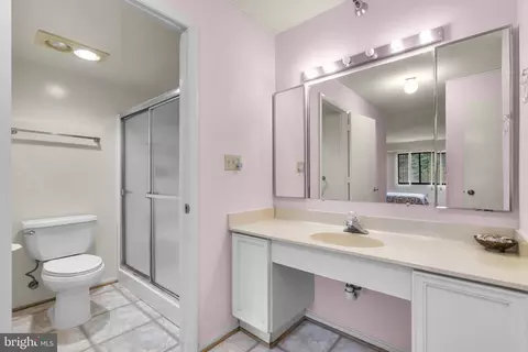 Bath - 15100 Interlachen Dr #4-117, Silver Spring, MD 20906 photo 1 of 2