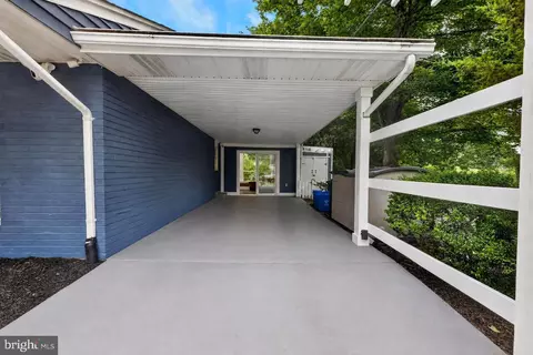 Exterior - 10 Shanandale Ct, Silver Spring, MD 20904 photo 10 of 11