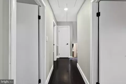 Entry Way - 10 Shanandale Ct, Silver Spring, MD 20904 photo 5 of 7