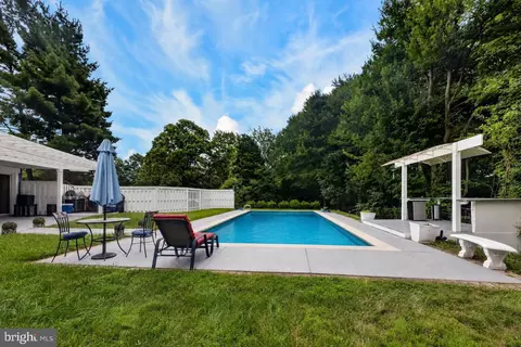 Exterior - 10 Shanandale Ct, Silver Spring, MD 20904 photo 3 of 11