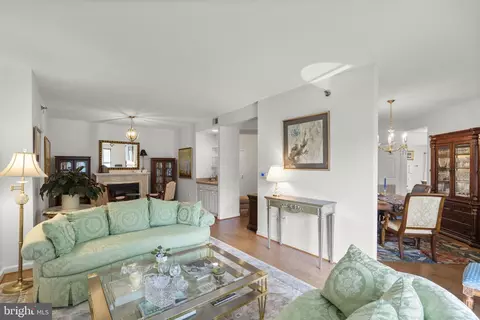 3005 S Leisure World Blvd #211, Silver Spring, MD 20906