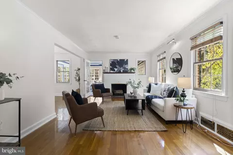 Living - 505 Thayer Ave, Silver Spring, MD 20910 photo 1 of 2