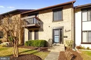 9721 Shadow Oak Dr, Montgomery Village, MD 20886