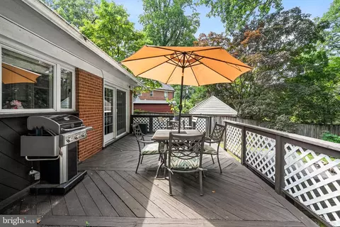 Exterior - 1213 Dale Dr, Silver Spring, MD 20910 photo 4 of 6