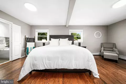 Bedroom - 1213 Dale Dr, Silver Spring, MD 20910 photo 1 of 9