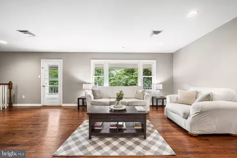 Living - 1213 Dale Dr, Silver Spring, MD 20910 photo 1 of 3
