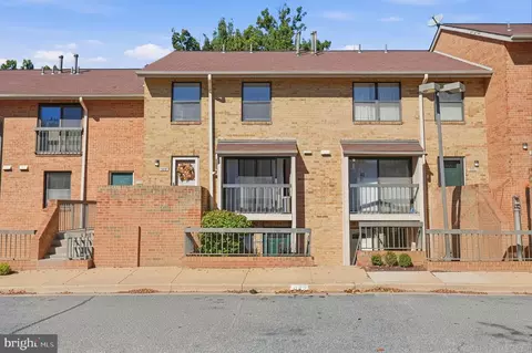 9855 Bristol Square Ln #250, Bethesda, MD 20814