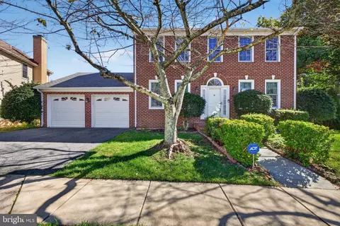 12011 Montrose Village Ter, Rockville, MD 20852