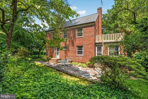 Exterior - 3 Park Valley Rd, Silver Spring, MD 20910 photo 6 of 7