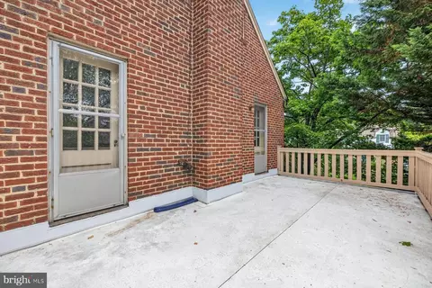 Exterior - 3 Park Valley Rd, Silver Spring, MD 20910 photo 3 of 7