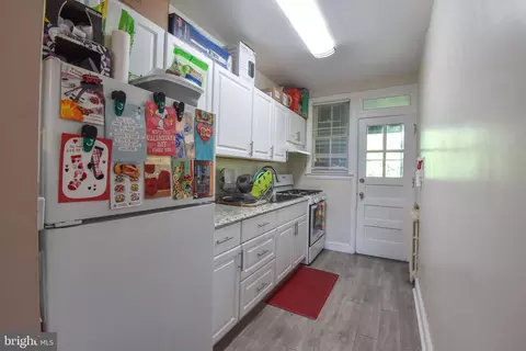 8209 Schrider St, Silver Spring, MD 20910 photo 5