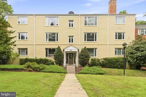 10413 Montrose Ave #10413, Bethesda, MD 20814