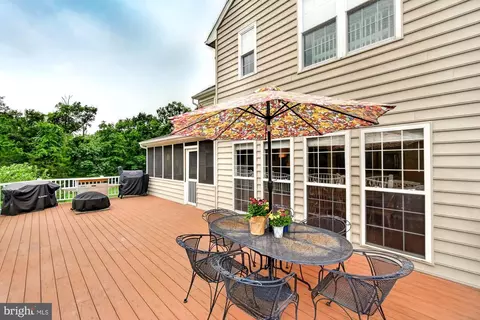 Exterior - 16900 Hillard St, Poolesville, MD 20837 photo 10 of 16