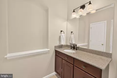 Entry Way - 16900 Hillard St, Poolesville, MD 20837 photo 9 of 10