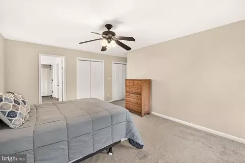 Bedroom - 16900 Hillard St, Poolesville, MD 20837 photo 7 of 9