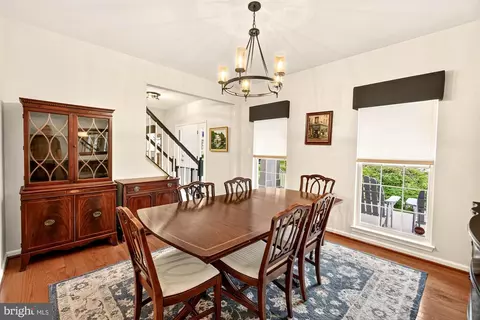 Dining - 16900 Hillard St, Poolesville, MD 20837 photo 3 of 4