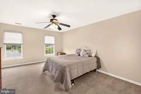 Bedroom - 16900 Hillard St, Poolesville, MD 20837 photo 6 of 9