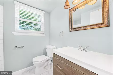 Bath - 1416 Chilton Dr, Silver Spring, MD 20904 photo 4 of 5