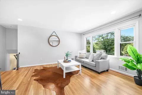 Living - 1416 Chilton Dr, Silver Spring, MD 20904 photo 1 of 5