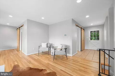 Entry Way - 1416 Chilton Dr, Silver Spring, MD 20904 photo 4 of 5