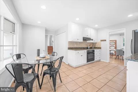 Kitchen - 1416 Chilton Dr, Silver Spring, MD 20904 photo 1 of 2